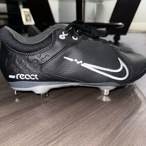 Nike Hyperdiamond 4 Elite